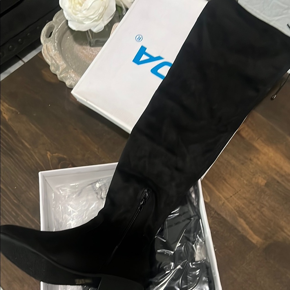 Black Over-the-Knee Boots